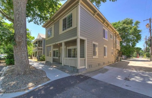 Midtown Sacramento Apartment | 23-1 · Perfect location walking distance to Everything!