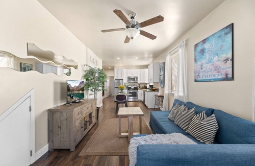 Midtown Sacramento Apartment | 23-2 · Marvelous Midtown stay with a Modern Twist!