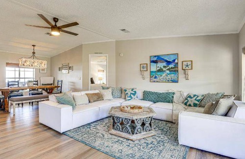 Doctors Inlet House | 232 m² House ∙ 3 bedrooms ∙ 6 guests