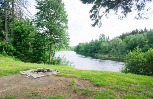 Saint-Gabriel-de-Valcartier House | 2355/2 · Villa des pins