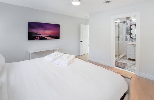 Lighthouse Point House | 2350 Managed By Brampton Park