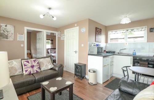 Chapel Saint Leonards House | 24 Cherry Park