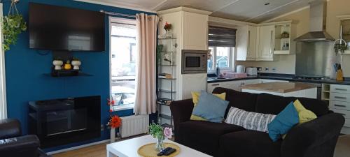 Welton House | 24 Park Views for Holidays or Short Breaks please no commercial vans thank you