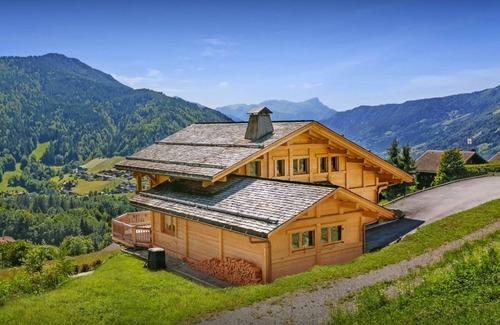 Saint-Jean-de-Sixt Ski Chalet | 240 m² Chalet ∙ 6 bedrooms ∙ 12 guests