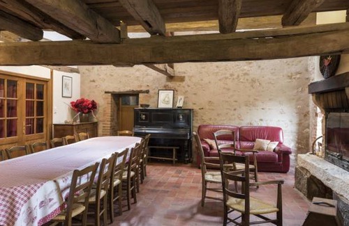 Audes House | 240 m² House ∙ 5 bedrooms ∙ 15 guests