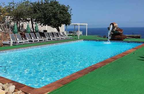 Moya House | 240 m² House ∙ 7 bedrooms ∙ 10 guests