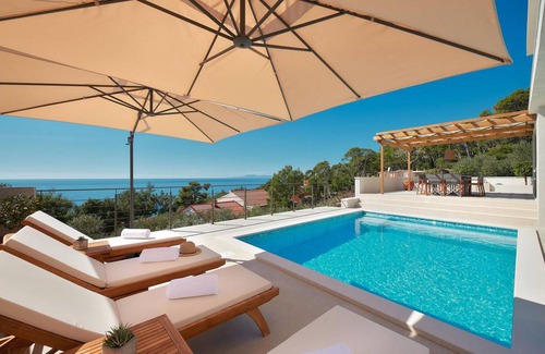 Sveta Nedjelja House | 240 m² House ∙ 3 bedrooms ∙ 6 guests