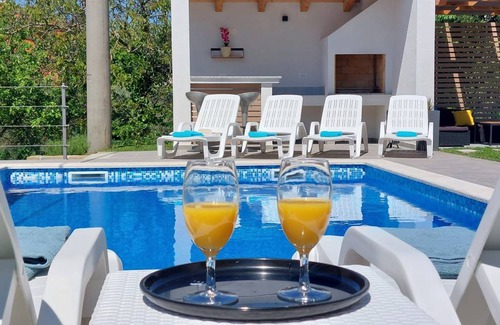 Brtonigla Villa | 240 m² Villa ∙ 4 bedrooms ∙ 10 guests