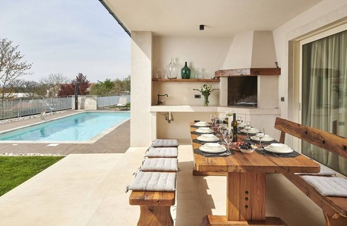 Jakovici Villa | 240 m² Villa ∙ 4 bedrooms ∙ 8 guests