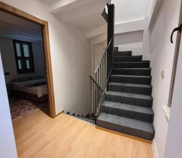 Adalar Villa | 240 m² Villa ∙ 5 bedrooms ∙ 12 guests