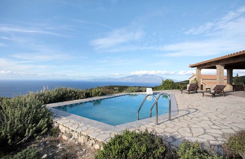 Elation Villa | 240 m² Villa ∙ 6 bedrooms ∙ 10 guests