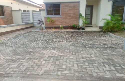 Ofin Apartment | 247 uninterrupted power/FREE WiFi/Affordable room