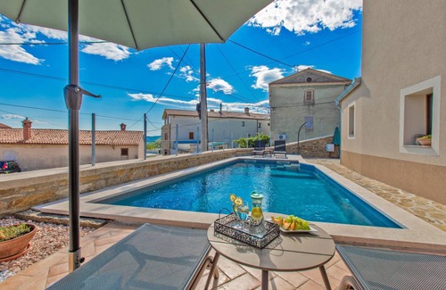 Koper House | 248 m² House ∙ 5 bedrooms ∙ 12 guests