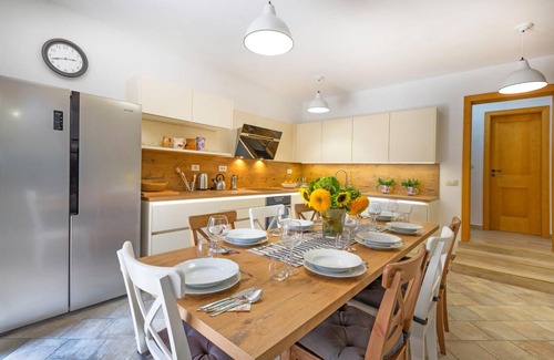 Koper House | 248 m² House ∙ 5 bedrooms ∙ 12 guests