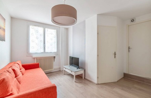 Feuillat Desgenettes Apartment | 25 m² Apartment ∙ 1 bedroom ∙ 4 guests