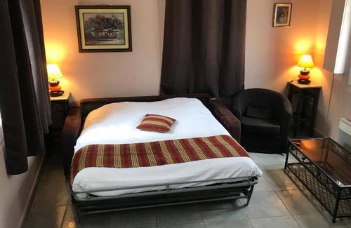 Les Andelys Hotel | 25 m² Hotel ∙ 2 bedrooms ∙ 5 guests