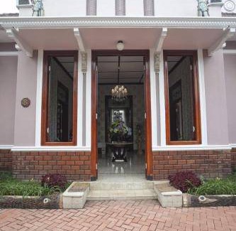 Klojen House | 25 m² House ∙ 3 bedrooms ∙ 10 guests