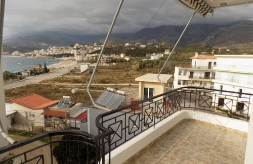Himare Apartment | 25 meters from beach 1
