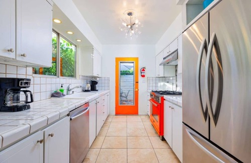 Old Las Palmas Apartment | 25% Off Sept 4-6 Quiet & Cozy, Great Reviews -Pool