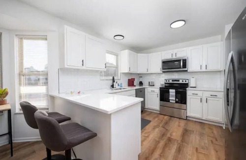 Columbus House | 25% OFF: Spacious 4 bedroom-Pet Friendly-Fenced
