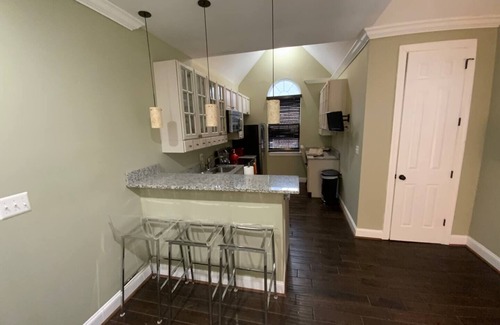 Upper Marlboro House | 25+ walk friendly acres