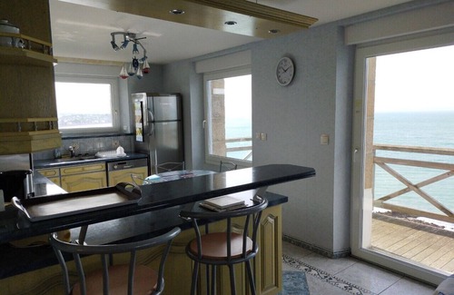 Pleneuf-Val-Andre Apartment | 250 ° panoramic sea view from the 10 windows ! Classified furnished with 4-star tourism.