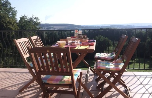 Neuvy-Deux-Clochers House | 250 m² House ∙ 5 bedrooms ∙ 13 guests