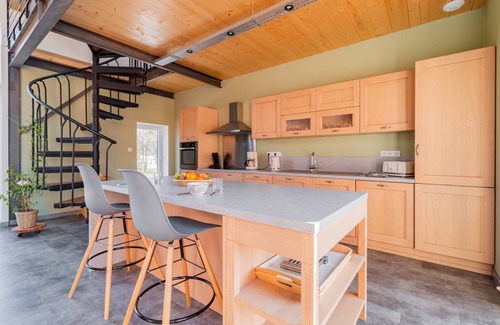 Sommeron House | 250 m² House ∙ 4 bedrooms ∙ 11 guests