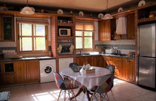 Vasa Koilaniou House | 250 m² House ∙ 6 bedrooms ∙ 13 guests