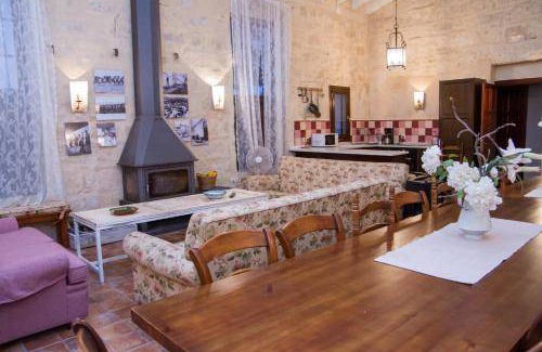 Jerez de la Frontera House | 250 m² House ∙ 8 bedrooms ∙ 22 guests