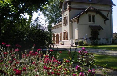 Warmeriville Villa | 250 m² Villa ∙ 6 bedrooms ∙ 14 guests