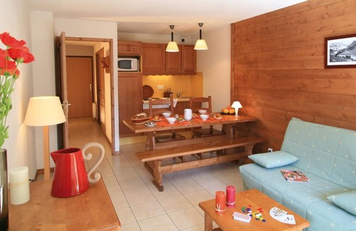 Plan Peisey Apartment | 250m from resort center, fitness, swimming pool, terrace, balcony, tv, ski locker, 49-55m²