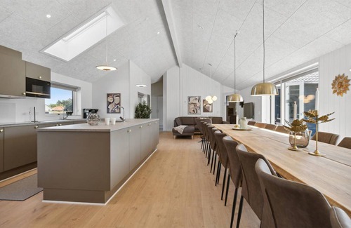 Kongsmark House | 253 m² House ∙ 8 bedrooms ∙ 20 guests