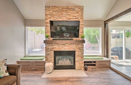 Cottonwood Heights Apartment | 260 m² Apartment ∙ 4 bedrooms ∙ 12 guests
