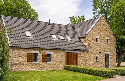 Maastricht House | 260 m² Bungalow ∙ 10 bedrooms ∙ 20 guests