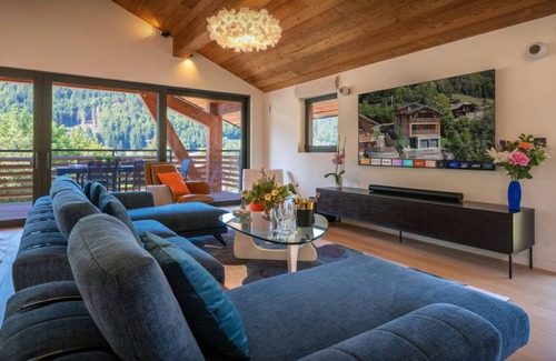 Montriond Ski Chalet | 260 m² Chalet ∙ 6 bedrooms ∙ 14 guests