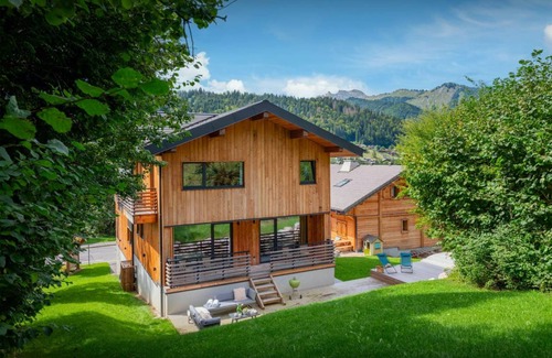 Montriond Ski Chalet | 260 m² Chalet ∙ 6 bedrooms ∙ 14 guests