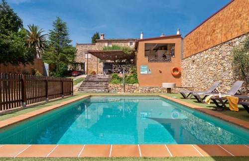 Fonteta House | 260 m² Farmhouse ∙ 4 bedrooms ∙ 9 guests