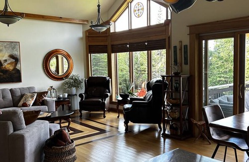 Conception Bay South House | 260 m² House ∙ 3 bedrooms ∙ 3 guests