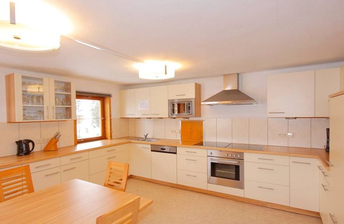 Juns House | 260 m² House ∙ 9 bedrooms ∙ 20 guests