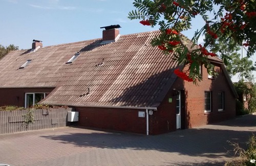Wittmund House | 260sqm vacation home in a secluded location for up to 14 guests-only 12km to the beach