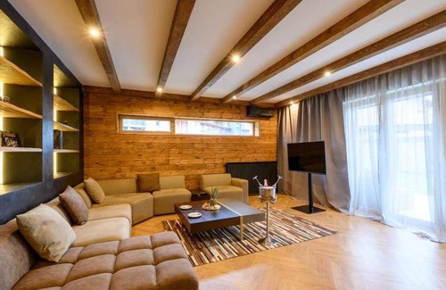 Razlog Hotel | 265 m² Hotel ∙ 3 bedrooms ∙ 6 guests