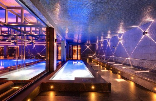 Razlog Hotel | 265 m² Hotel ∙ 3 bedrooms ∙ 6 guests