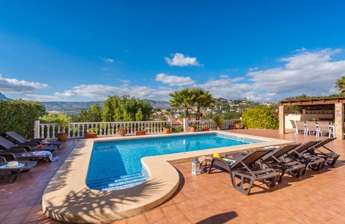 La Empedrola Villa | 265 m² Villa ∙ 6 bedrooms ∙ 14 guests