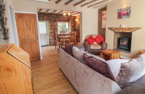 Brymbo House | 27 Green Road