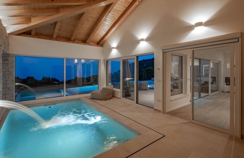 Bregi Resort | 270 m² Luxury rental ∙ 3 bedrooms ∙ 6 guests
