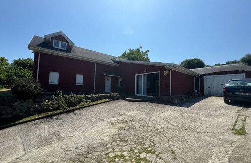 Pielagos Villa | 270 m² Villa ∙ 6 bedrooms ∙ 14 guests