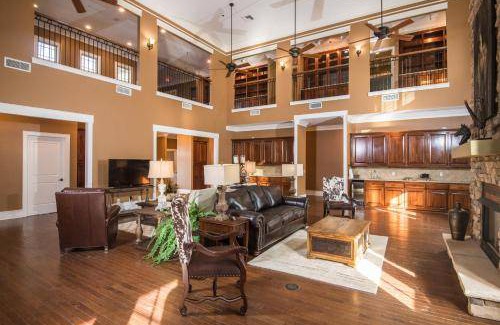 Cottonwood Hotel | 279 m² Hotel ∙ 2 bedrooms ∙ 6 guests