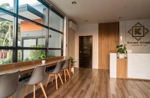 Kham Yai Hotel | 28 m² Hotel ∙ 5 bedrooms ∙ 10 guests