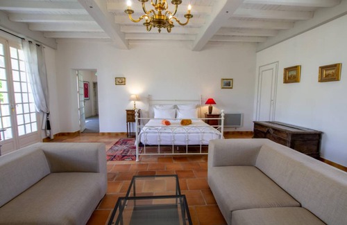 Pomport House | 280 m² Gîte ∙ 5 bedrooms ∙ 10 guests